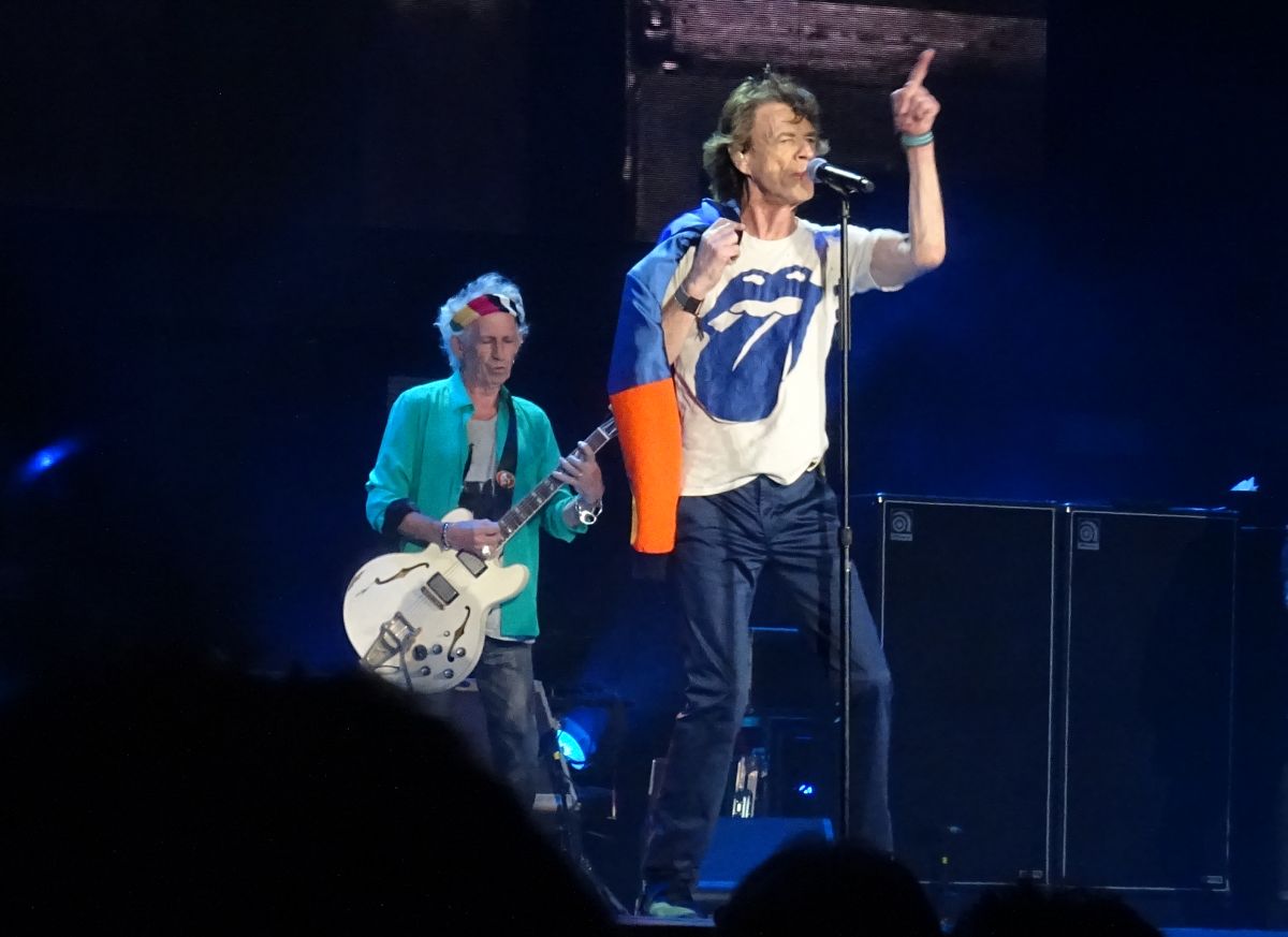 The Rolling Stones - Carol / I'm A King Bee / Walking The Dog / Can I Get A Witness The Rolling Stones - Carol / I'm A King Bee / Walking The Dog / Can I Get A Witness